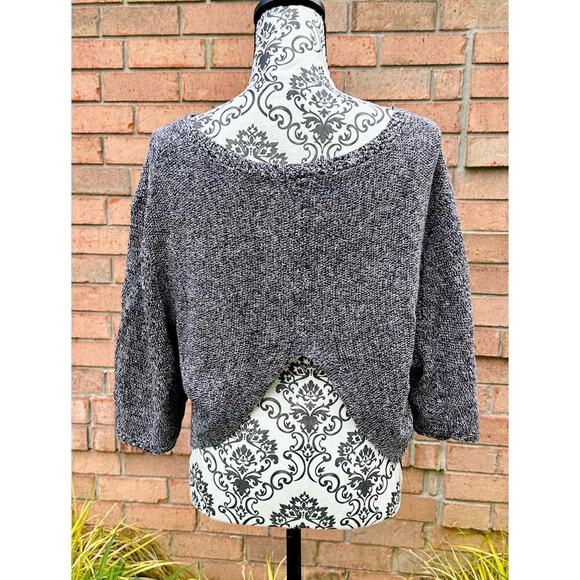 EUC Free People Oversized Black White 3/4 Sleeve Crop Sweater XS - Picture 3 of 7